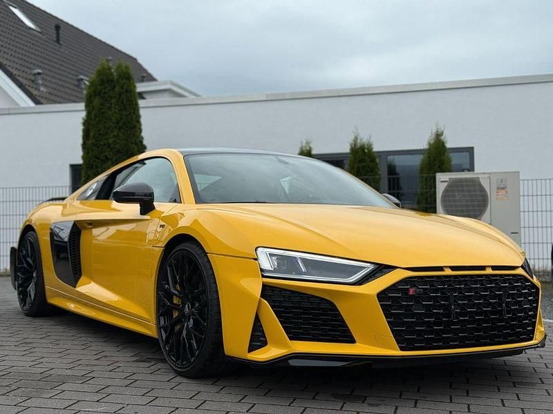Gelb Gebraucht 2015 Audi R8 Coupé Ambiente Coupé | 124.900 € - Bild 1/4