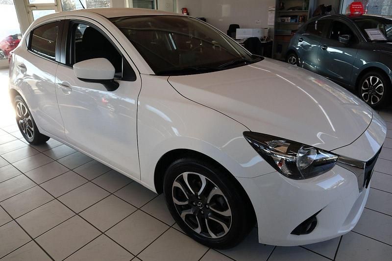 Second-hand Mazda 2 90 CP (66 kW) 2017 Alb Hatchback