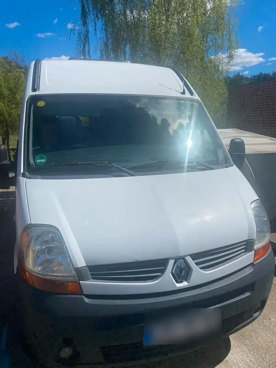 Second-hand Renault Master 120 CP (88 kW) 2009 Alb Monovolum