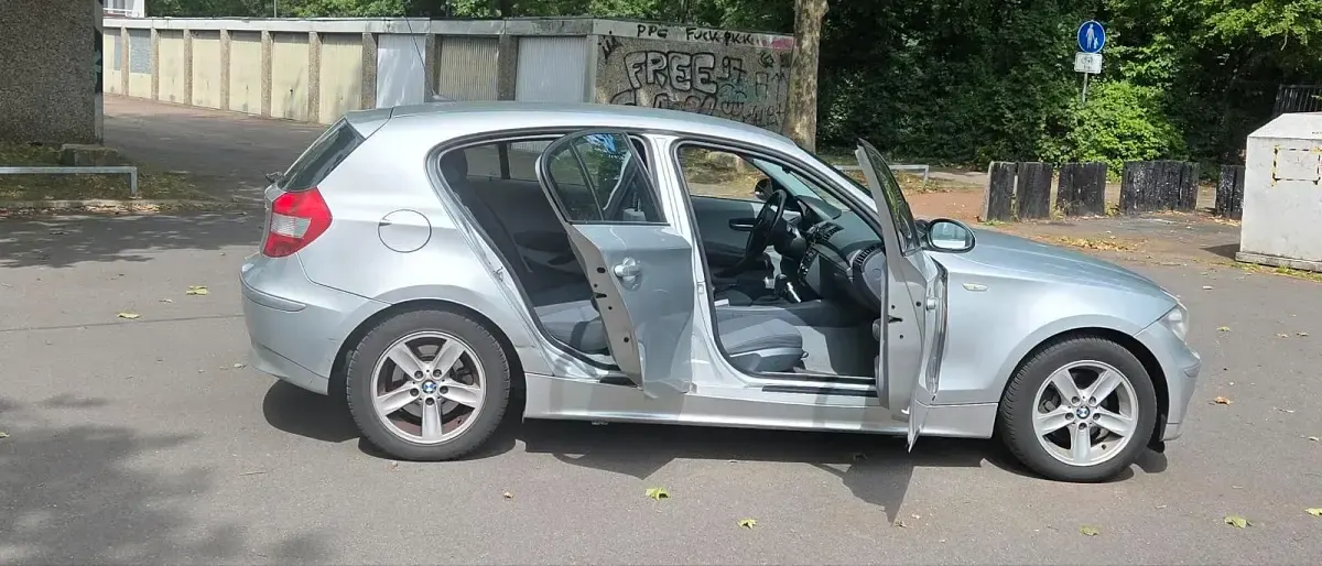 Gebraucht BMW 120 150 PS (110 kW) 2006 Grau Kleinwagen