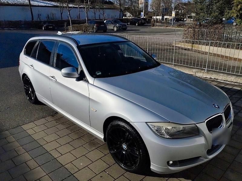 Grau Gebraucht 2010 BMW 318 Kombi | 6.100 € (Fairer Preis) - Bild 1/4