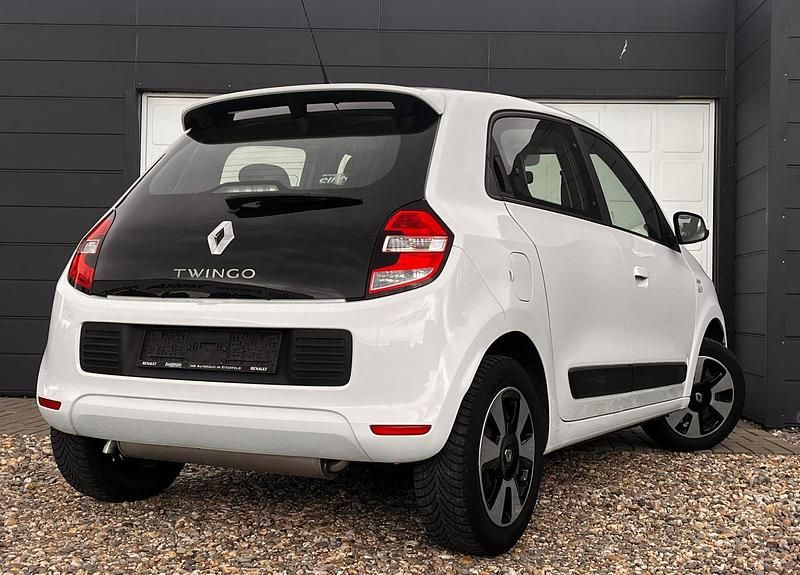 Gebraucht Renault Twingo Experience 69 PS (50 kW) 2016 Crystal weiss Kleinwagen