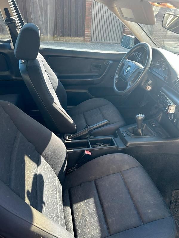 Gebraucht BMW 316 102 PS (75 kW) 1994 Grün Kleinwagen