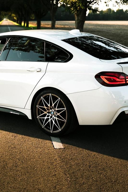 Gebraucht BMW 440 M Sport 326 PS (239 kW) 2019 Weiß Coupé