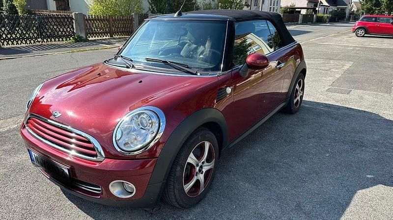 Rot Gebraucht 2010 Mini One Cabriolet Cabrio | 4.800 € (Superpreis) - Bild 1/4