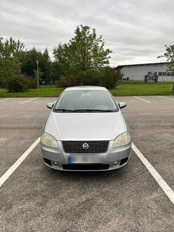 Silber Gebraucht 2005 Fiat Croma Active Kombi | 1.599 € (Fairer Preis) - Bild 1/4