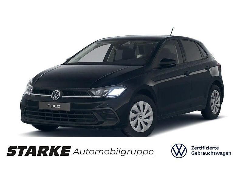 Gebraucht VW Polo Life 95 PS (69 kW) 2024 Schwarz (deep black perleffekt) Limousine