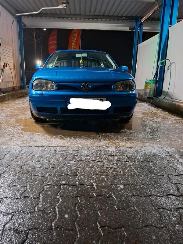 Gebraucht VW Golf IV 116 PS (85 kW) 2000 Blau Kleinwagen
