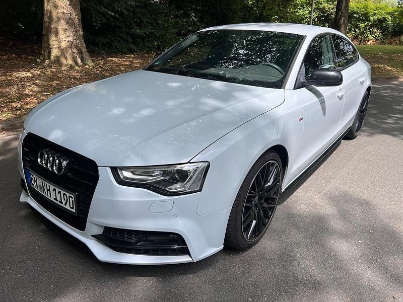 Weiß Gebraucht 2015 Audi A5 S-Line Limousine | 13.999 € (Fairer Preis) - Bild 1/4