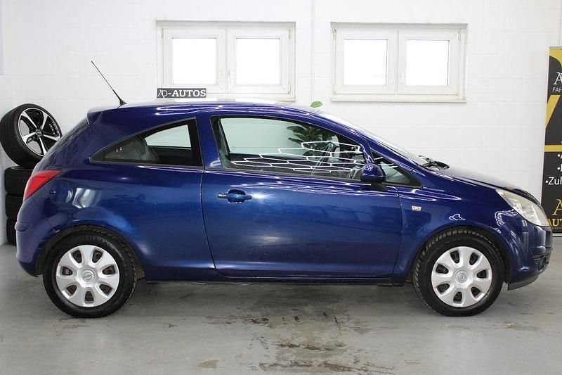 Gebraucht Opel Corsa Edition 80 PS (58 kW) 2008 Ultrablau mi2 Kleinwagen