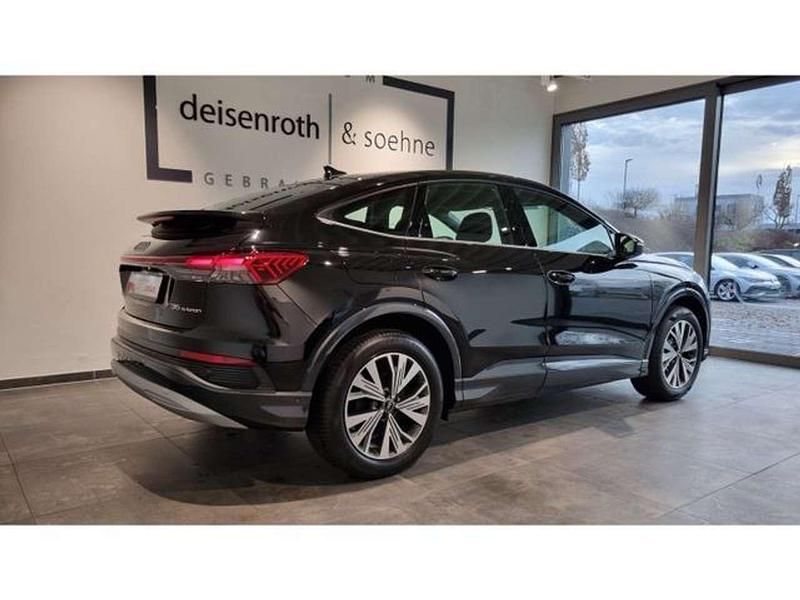 Gebraucht Audi Q4 e-tron Advanced 125 kW (170 PS) 2022 Mythosschwarz metallic SUV