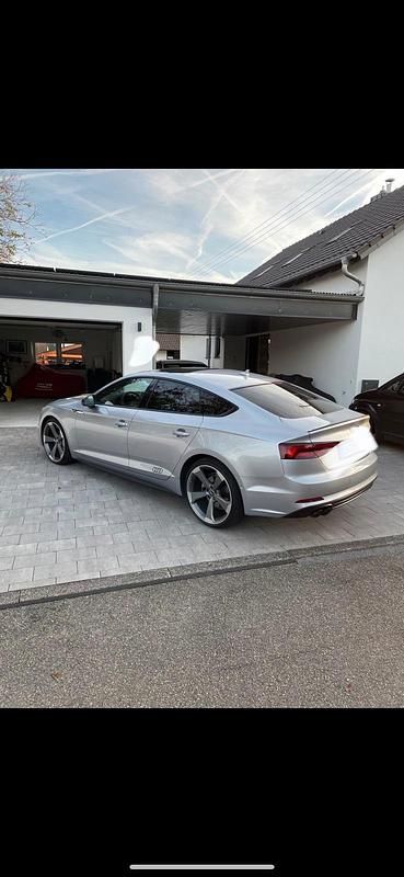 Silber Gebraucht 2019 Audi A5 Sportback S-Line Limousine | 35.400 € (Etwas zu teuer) - Bild 1/4