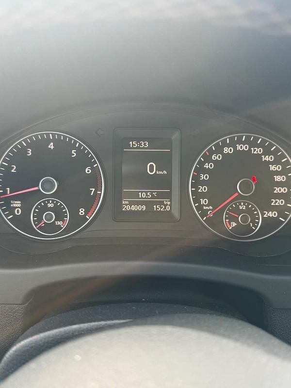 Gebraucht VW Golf VI 105 PS (77 kW) 2011 Schwarz Kleinwagen