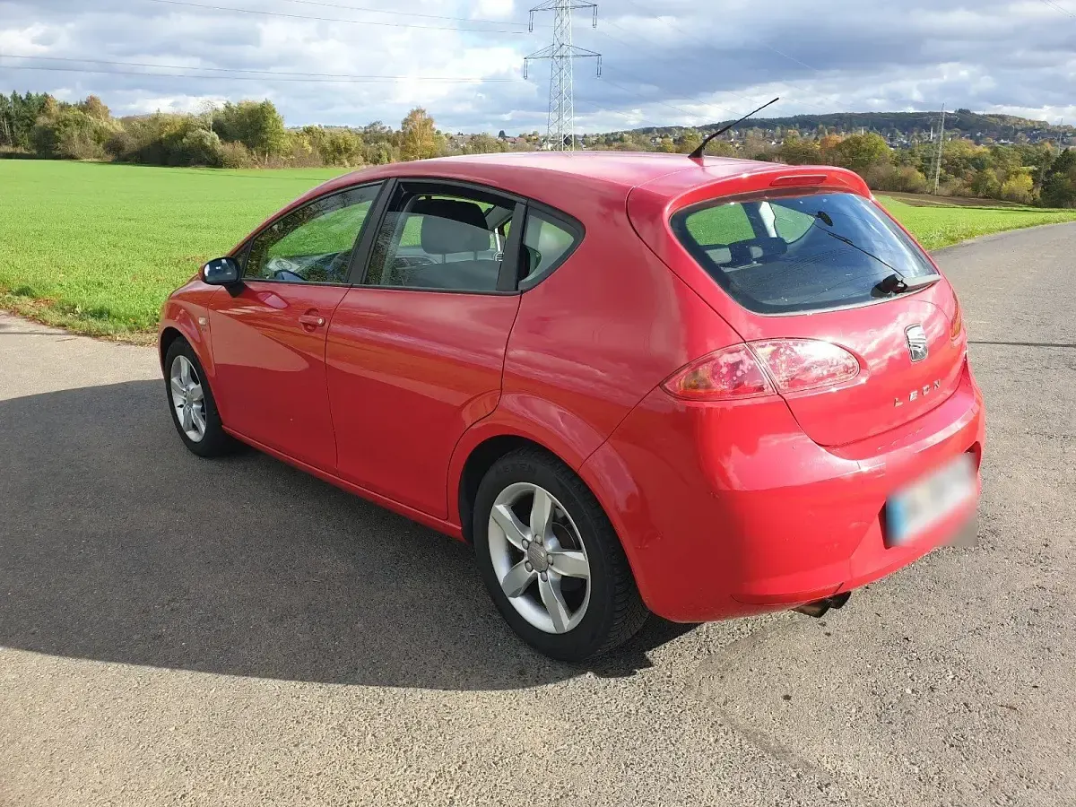 Gebraucht Seat Leon Style 160 PS (117 kW) 2009 Rot Kleinwagen