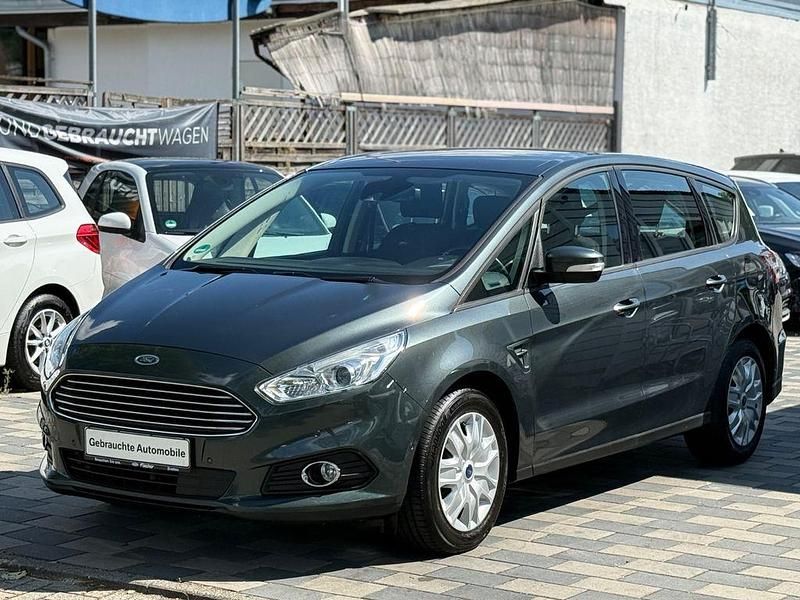 Gebraucht Ford S-MAX Trend 160 PS (117 kW) 2016 Grün Van / Kleinbus