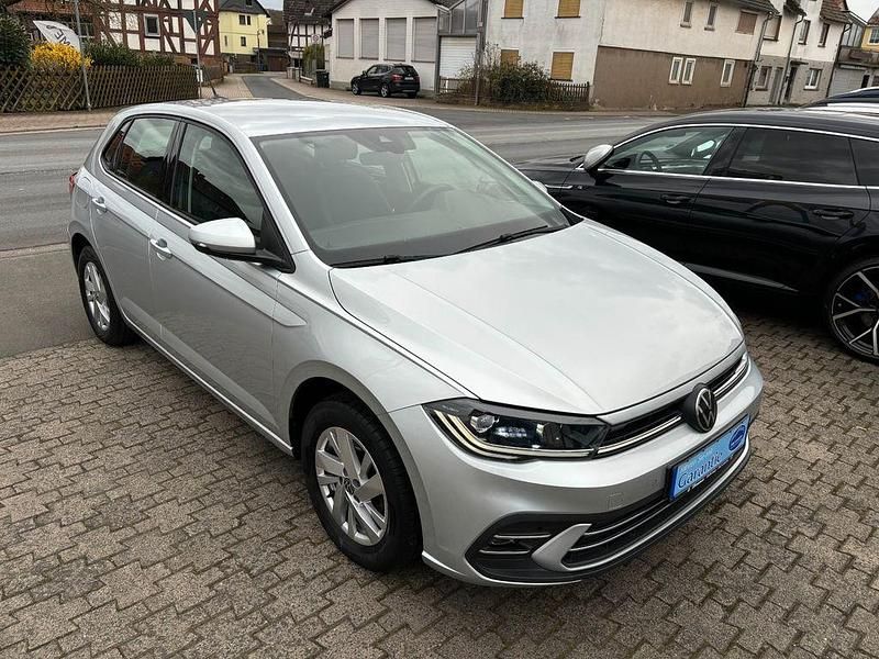 Gebraucht VW Polo Style 110 PS (80 kW) 2022 Silber Kleinwagen