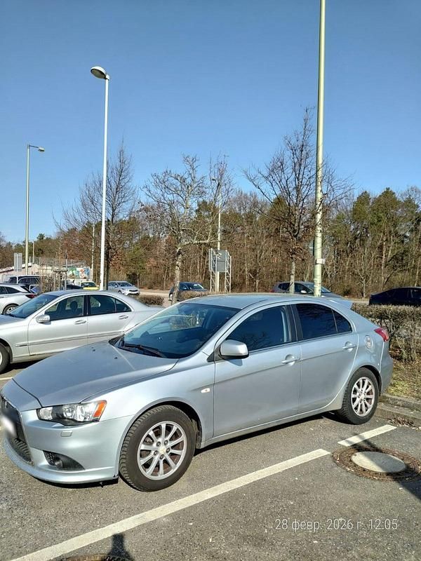 Gebraucht Mitsubishi Lancer 117 PS (86 kW) 2011 Grau Limousine