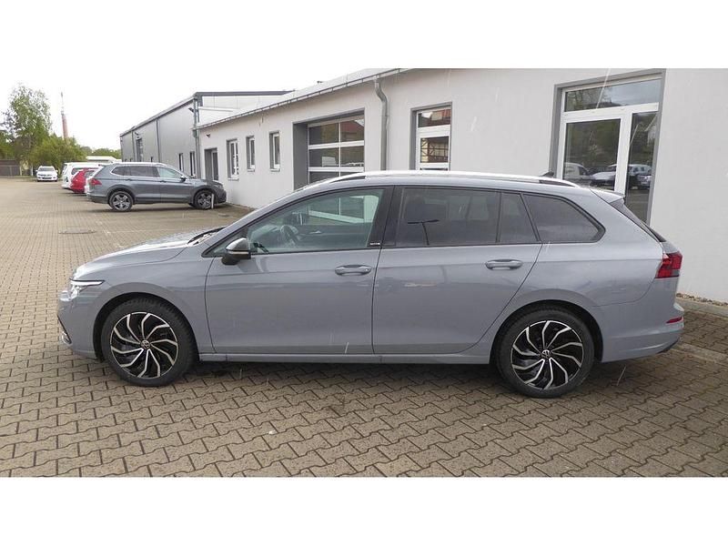 Gebraucht VW Golf VIII Active 110 PS (80 kW) 2023 Andere farbe Kombi