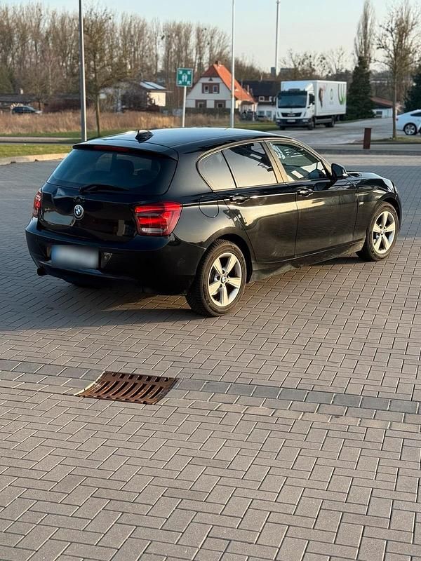 Gebraucht BMW 116 136 PS (100 kW) 2013 Schwarz Kleinwagen
