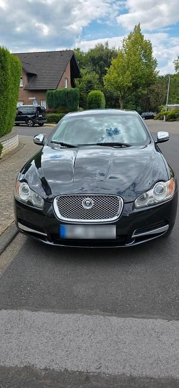 Gebraucht Jaguar XF 270 PS (198 kW) 2011 Grau Limousine