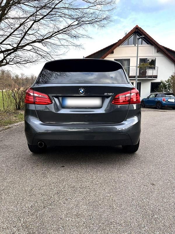 Gebraucht BMW 218 Active Tourer 136 PS (100 kW) 2018 Grau Van / Kleinbus