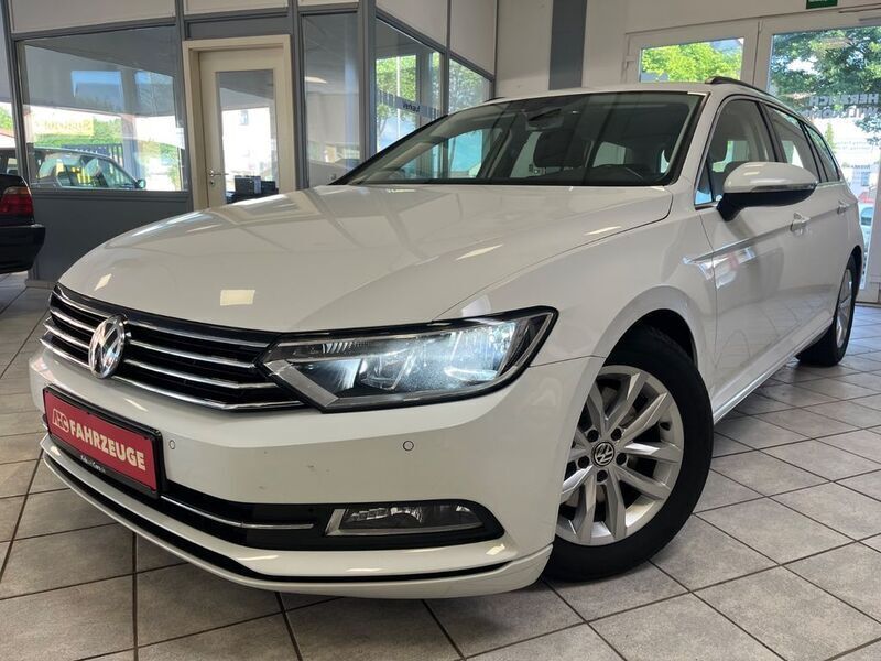 Weiß Gebraucht 2017 VW Passat Kombi | 11.490 € (Superpreis) - Bild 1/4