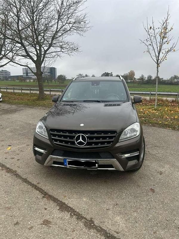 Gebraucht 2012 Mercedes ML350 SUV | 15.900 € (Fairer Preis) - Bild 1/4