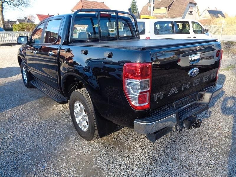 Gebraucht Ford Ranger XLT 170 PS (125 kW) 2022 Agate black Pickup