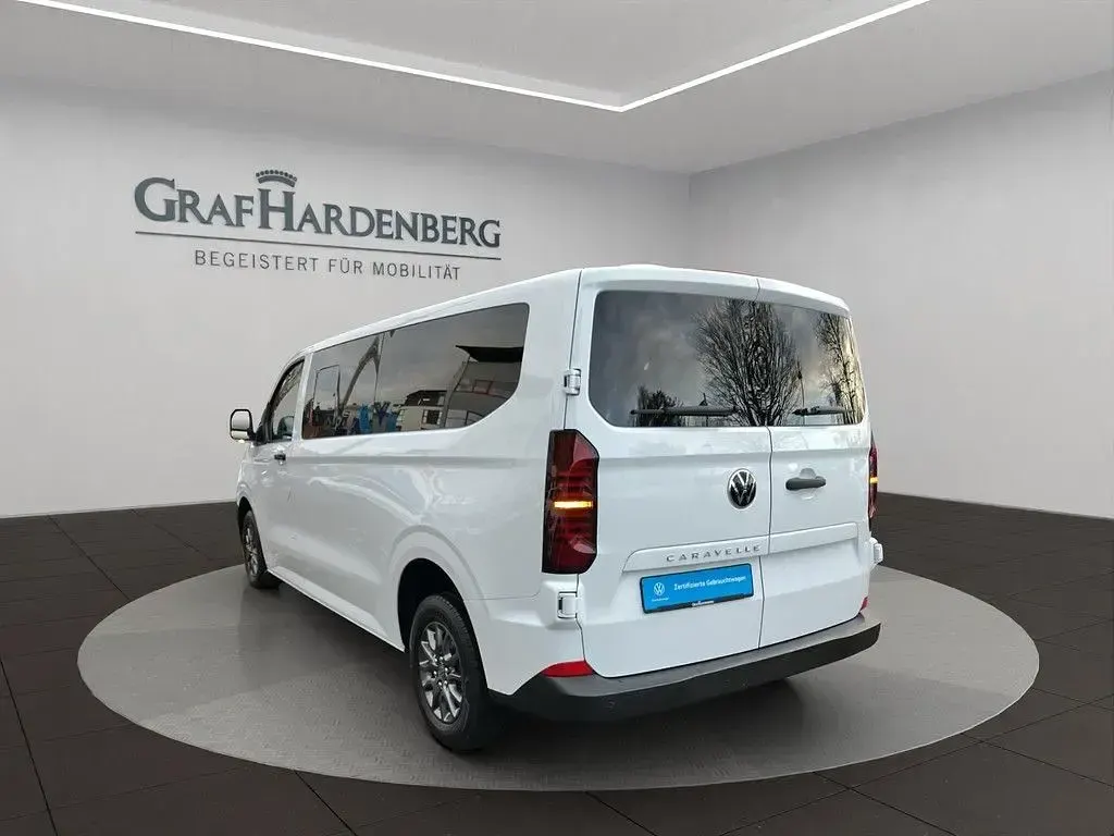 Usata VW Caravelle Basis 150 CV (110 kW) 2025 Blu Furgone