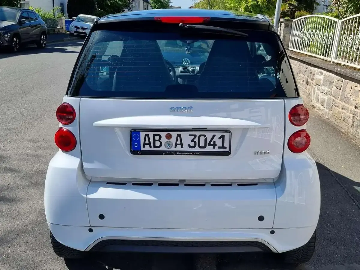 Używany Smart ForTwo Coupé 75 KM (55 kW) 2014 Biały Coupe