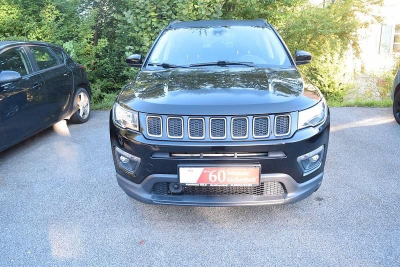 Schwarz Gebraucht 2018 Jeep Compass Longitude SUV | 17.990 € (Etwas zu teuer) - Bild 1/4