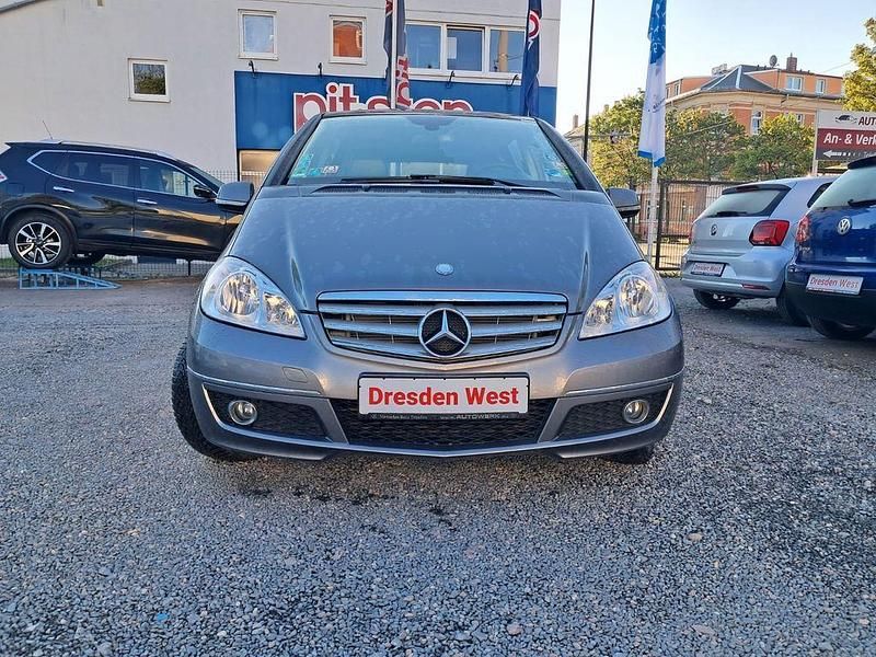 Gebraucht Mercedes A180 109 PS (80 kW) 2011 Other Limousine