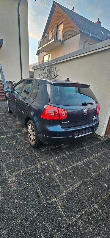 Gebraucht VW Golf V United 140 PS (102 kW) 2007 Blau Limousine