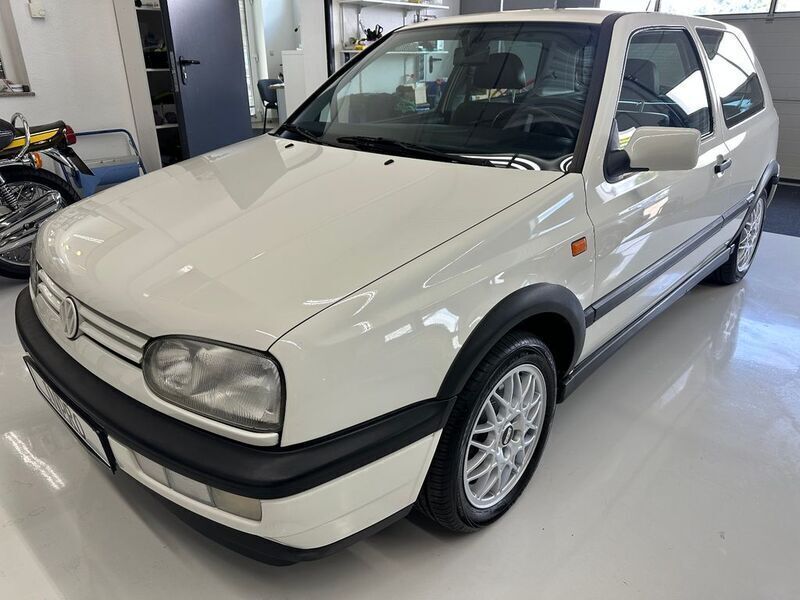 Weiß Gebraucht 1994 VW Golf III GT Limousine | 19.980 € - Bild 1/4