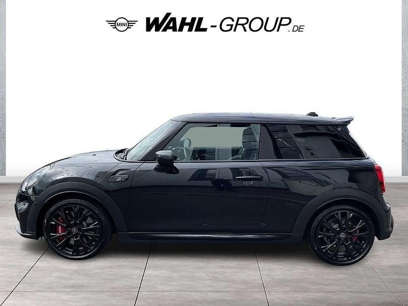 Gebraucht Mini John Cooper Works Hatch 231 PS (169 kW) 2024 Midnight black Kleinwagen