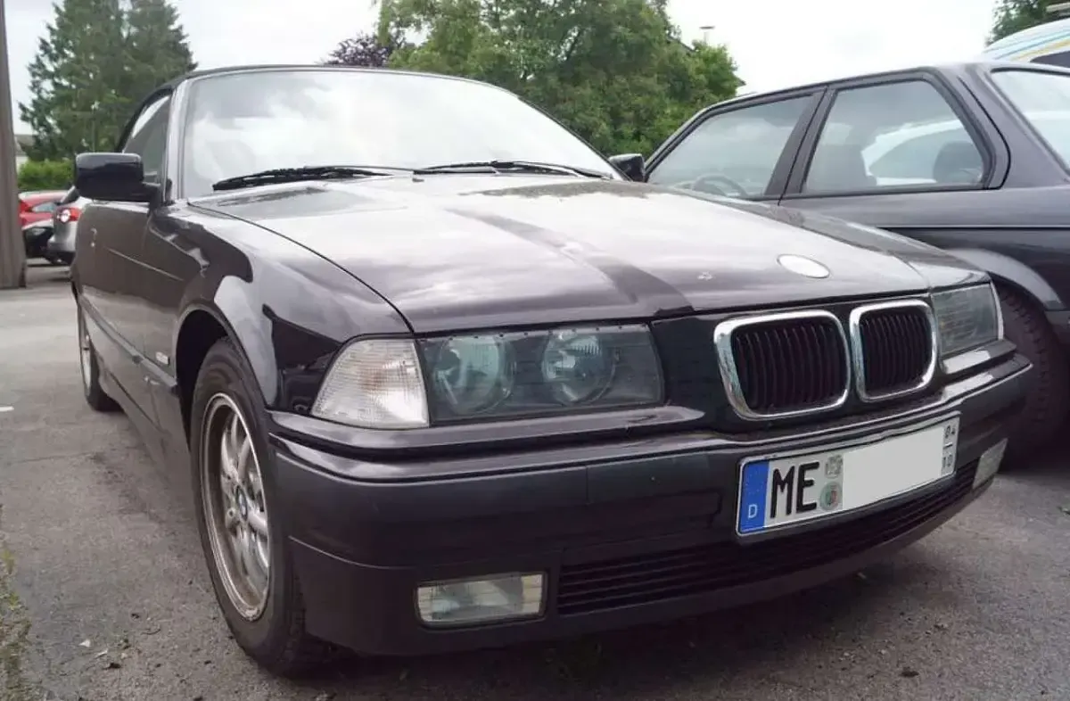 Gebraucht BMW 318 116 PS (85 kW) 1997 Schwarz Cabrio