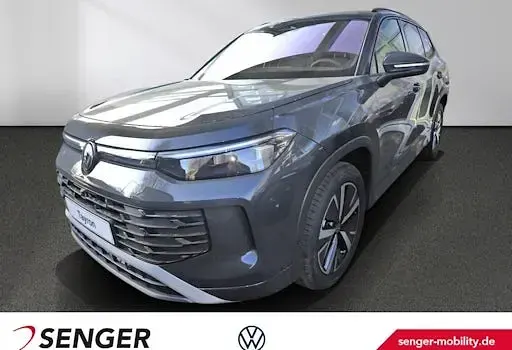 Neu VW Tayron Elegance 150 PS (110 kW) 2026 Grau SUV