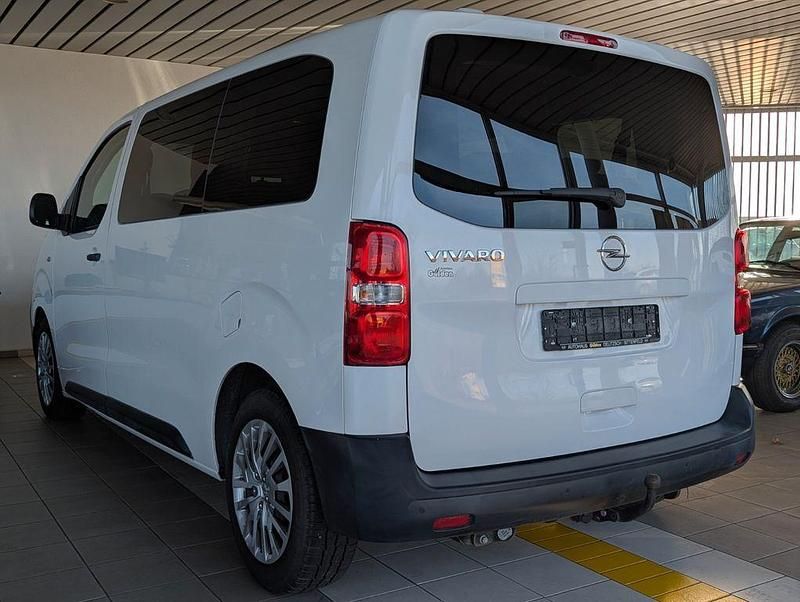 Gebraucht Opel Vivaro 102 PS (75 kW) 2020 Weiß Van / Kleinbus