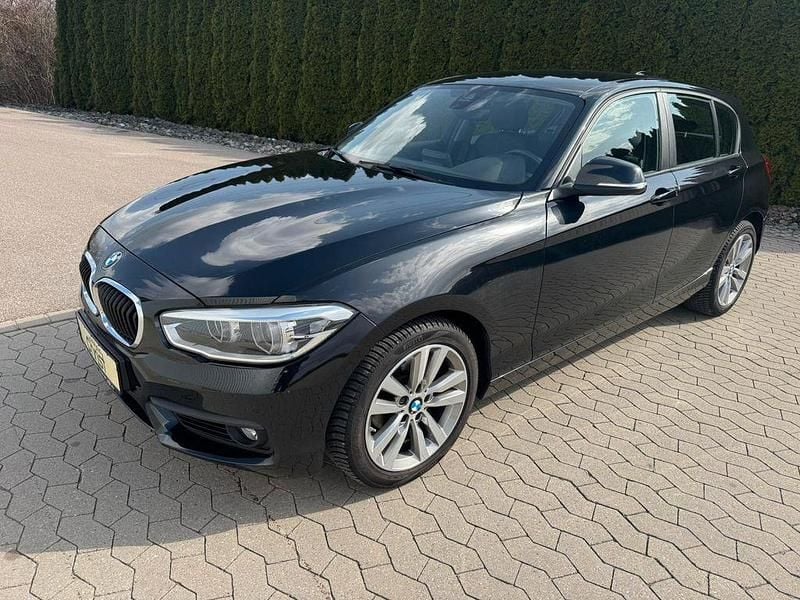 Gebraucht BMW 118 Advantage 136 PS (100 kW) 2019 Schwarz Kleinwagen