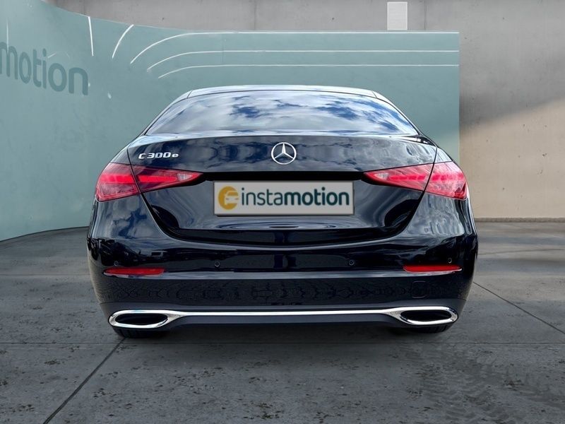 Gebraucht Mercedes C300e 204 PS (150 kW) 2022 Schwarz Limousine
