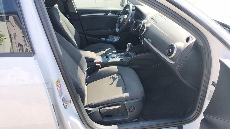 Gebraucht Audi e-tron 204 PS (150 kW) 2020 Weiß SUV