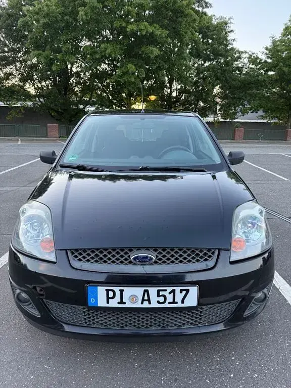 Gebraucht Ford Fiesta Style 60 PS (44 kW) 2007 Schwarz Kleinwagen