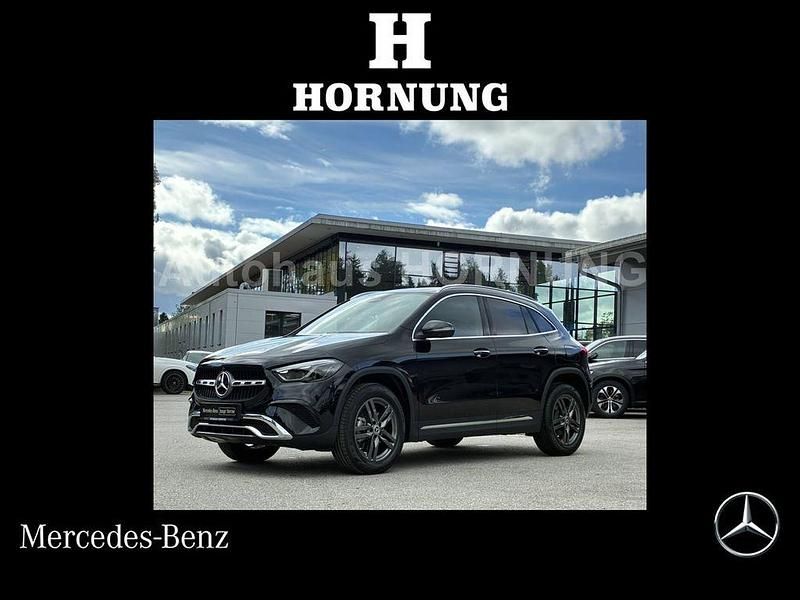 Schwarz Gebraucht 2024 Mercedes GLA180 SUV | 38.900 € (Fairer Preis) - Bild 1/4
