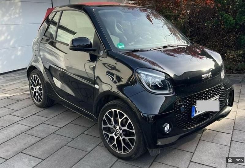 Schwarz Gebraucht 2022 Smart ForTwo Electric Drive Cabrio | 13.990 € (Guter Preis) - Bild 1/4