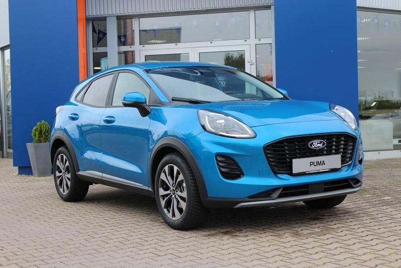 Digital aqua blau metallic Neu 2025 Ford Puma Gen-E Titanium SUV | 26.470 € (Fairer Preis) - Bild 1/4