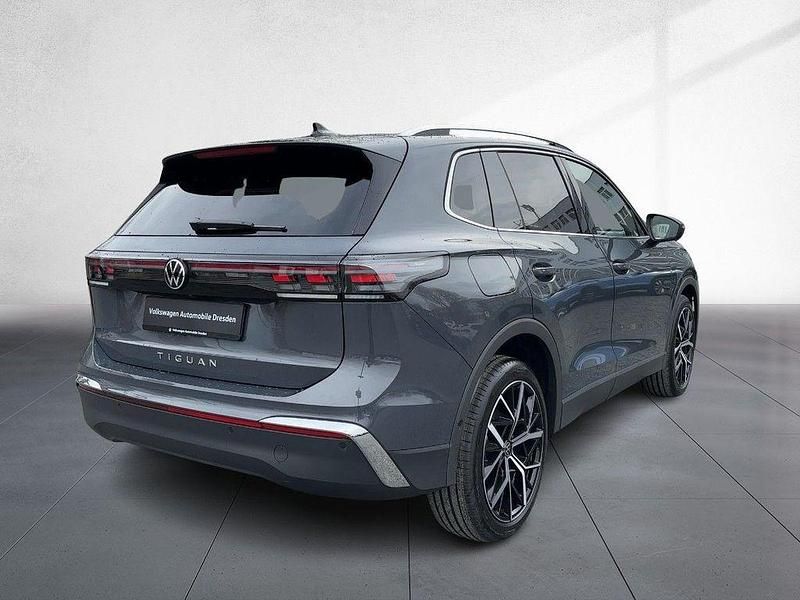 Neu VW Tiguan IQ Drive 150 PS (110 kW) 2026 Grau SUV