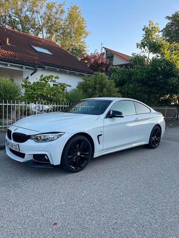 Weiß Gebraucht 2015 BMW 420 Coupé | 18.000 € (Fairer Preis) - Bild 1/4
