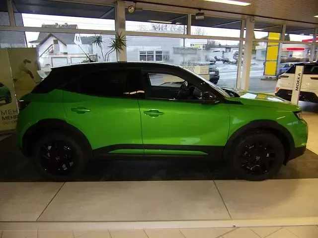 Gebraucht Opel Mokka GS Line 131 PS (96 kW) 2022 Grün (matcha grün metallic) SUV