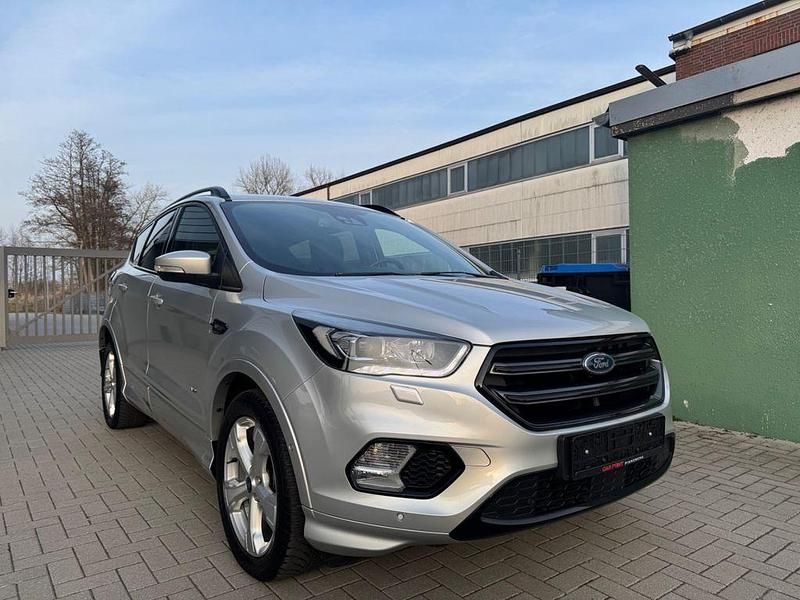 Gebraucht Ford Kuga ST-Line 179 PS (131 kW) 2019 Silber SUV