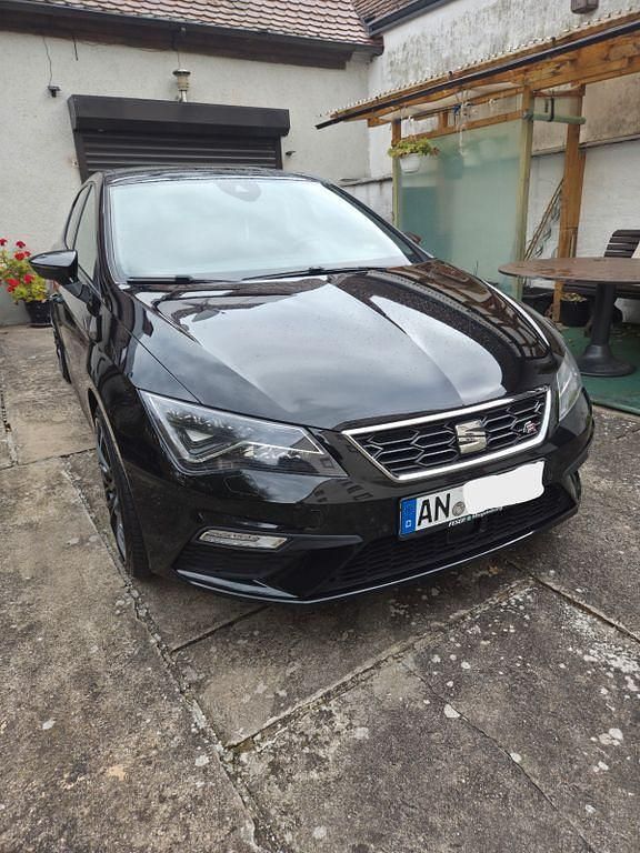 Schwarz Gebraucht 2017 Seat Leon FR Limousine | 16.200 € (Fairer Preis) - Bild 1/4
